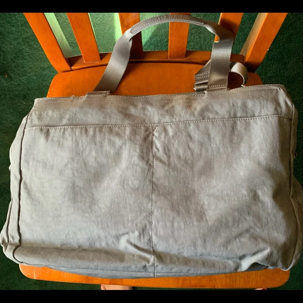 COPY - Kipling travel tote - Picture 3 of 5